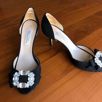 Oscar de la Renta Black Heels with Bow and White Crystals Made in Italy Size 39.5