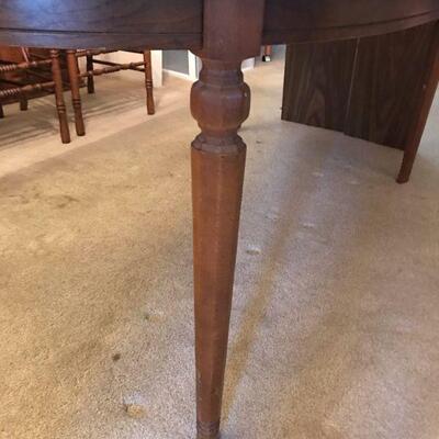 Vintage Wood Oak Dining Table With 3 Leaves (100)