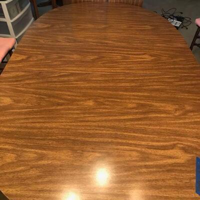 Vintage Wood Oak Dining Table With 3 Leaves (100)