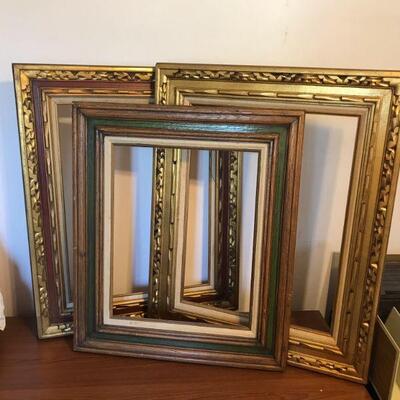 Vintage Lot of Large Frames (115)