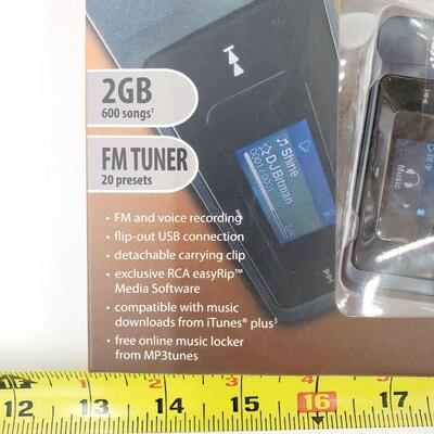 RCA 2GB FLASH MP3 PLAYER - NEW 