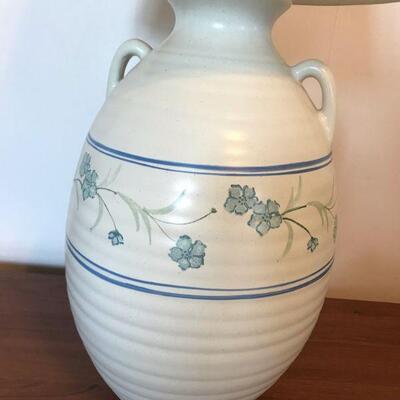 Vintage White Blue Floral Ceramic lamp (127)