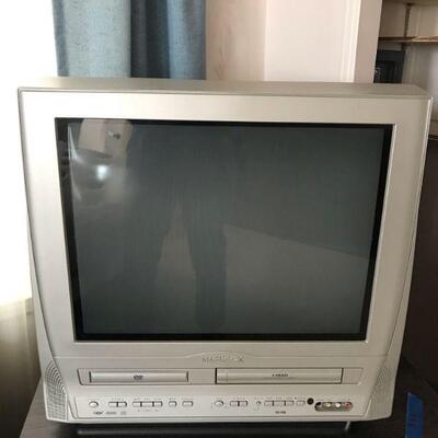 Magnavox Combo DVD VHS Television (138)
