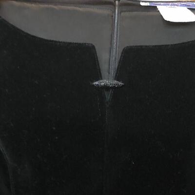 Elegant Thierry Mugler Paris Black Velvet Floor Length Gown 3/4 Sleeves Size 40