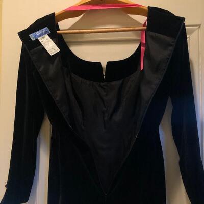 Elegant Thierry Mugler Paris Black Velvet Floor Length Gown 3/4 Sleeves Size 40