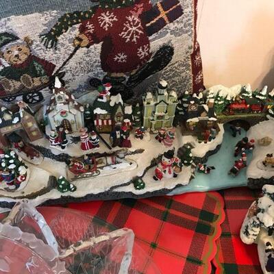 Vintage Mixed Variety of Christmas Decor (139)