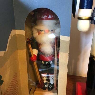Mix Variety of Christmas Nutcrackers  (140)