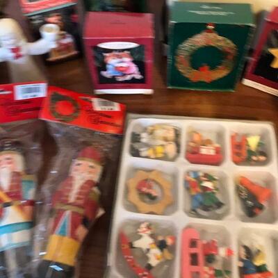 Vintage Mixed Variety of Christmas Ornaments (144)