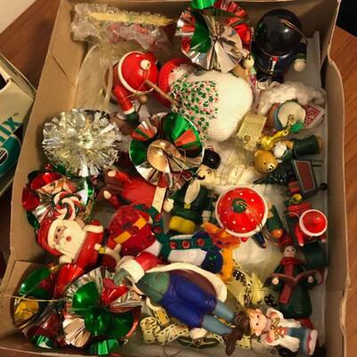 Vintage Mixed Variety of Christmas Ornaments (144)