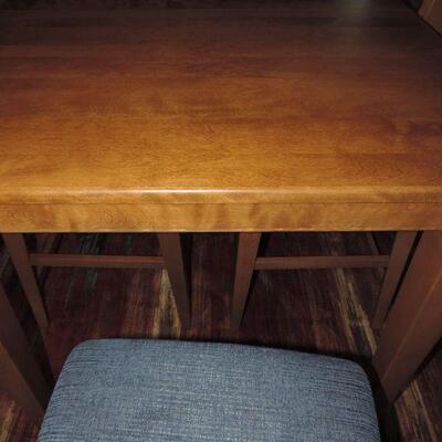 LOT 11  COUNTER HEIGHT TABLE W/LEAVES + CHAIRS