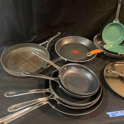 Lot 71 - Kitchen Pans (T-Fal, Rachael Ray, Orgreenic Kitchenware, Anolon and All-Clad)