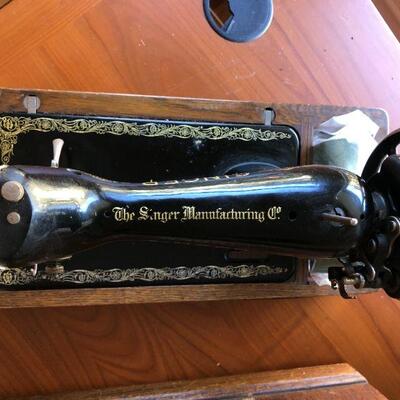 Antique Singer Sewing Machine 99 Filigree Design Serial Number in Working Condition Original Case