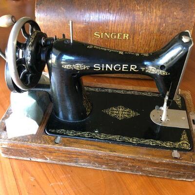 Antique Singer Sewing Machine 99 Filigree Design Serial Number in Working Condition Original Case
