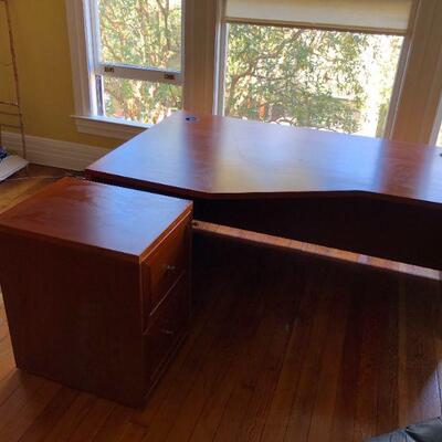 Large Dark Red Brown Office Desk with Moveable Storage Shelves