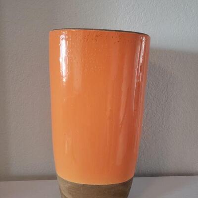 Lot 40: Large Ceramic Vessel