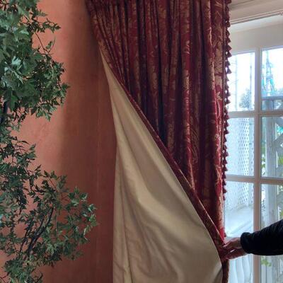 Pair Elegant Red and Gold Classic Pattern Curtains 8 x 8 Ft Light Blocking 