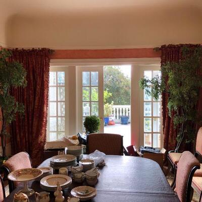 Pair Elegant Red and Gold Classic Pattern Curtains 8 x 8 Ft Light Blocking 