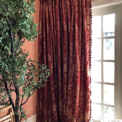 Pair Elegant Red and Gold Classic Pattern Curtains 8 x 8 Ft Light Blocking 