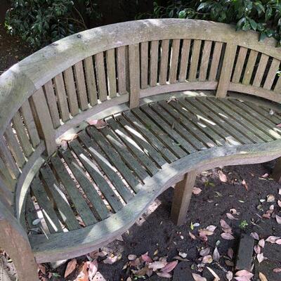 Beautiful Solid Wood Outdoor Curved Back Bench
