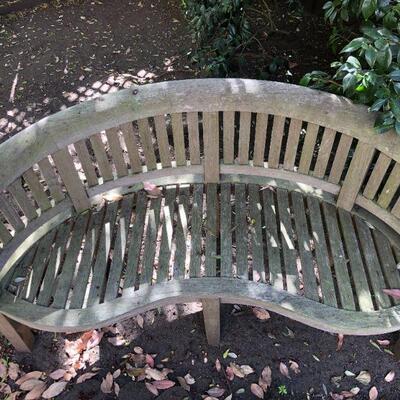 Beautiful Solid Wood Outdoor Curved Back Bench