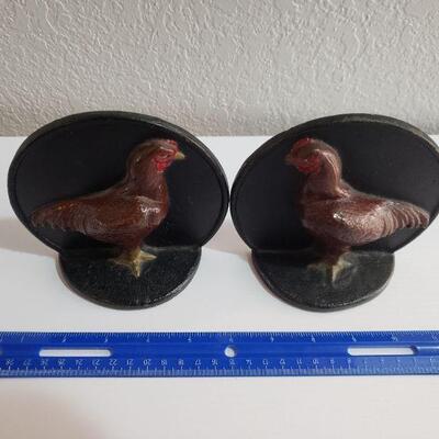 Lot 85: Antique Cast Iron Rooster Bookends 