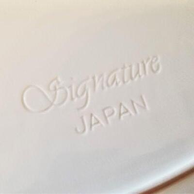Lot #34 2 Pieces of Signature (Japan) dinner ware - bowl and platter