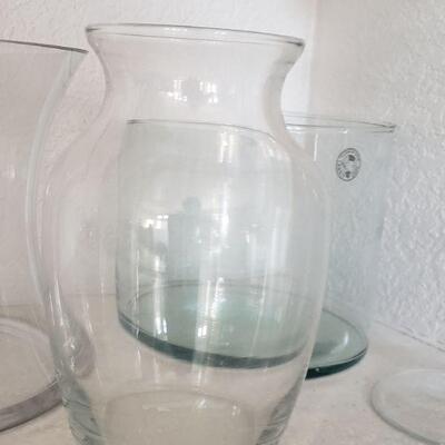 Lot 141: Glass Vase lot (4)