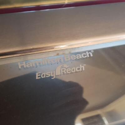 Lot 150: Hamilton Beach Easy Reach Toaster Oven
