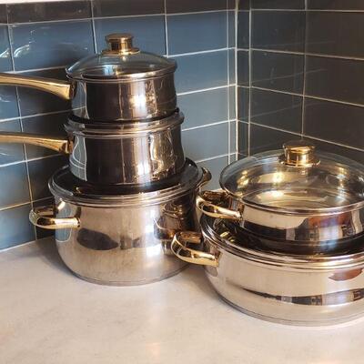 Lot 155: (5) piece Command Performance Cookware 