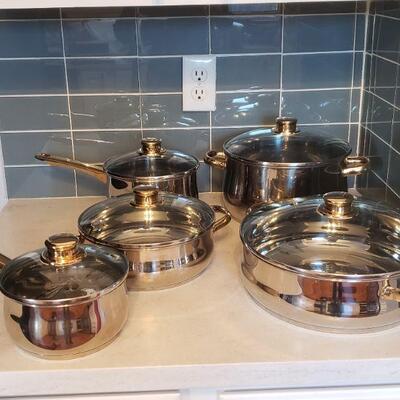 Lot 155: (5) piece Command Performance Cookware 