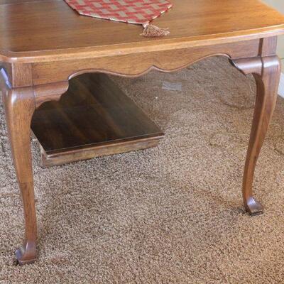 Lot 3 Solid Wood Table w/ 3 Leafs