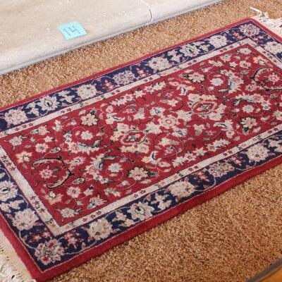 Lot 14 4'x2' Red Rug