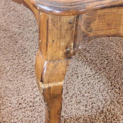 Lot 17 Lrg. Coffee Table w/ Shell Details