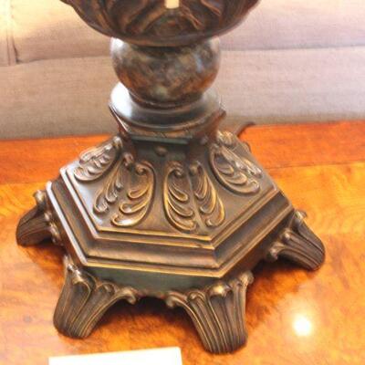 Lot 20 Lrg. Table Lamp w/ Dual Lights