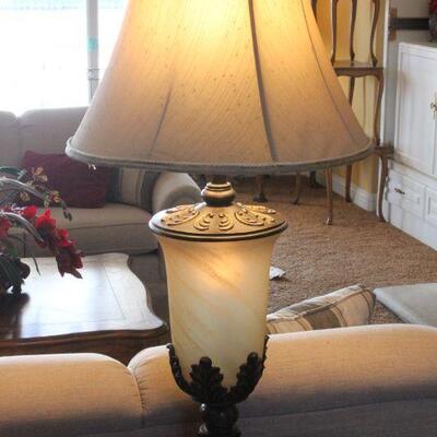 Lot 20 Lrg. Table Lamp w/ Dual Lights