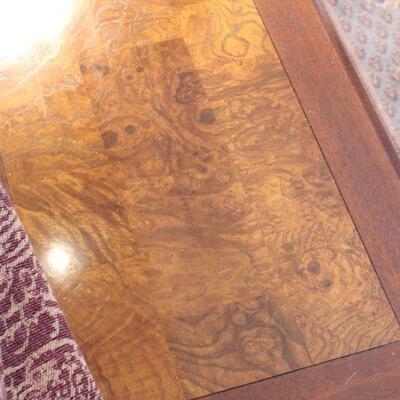 Lot 21 Hekman Sofa Table w/ Drawers