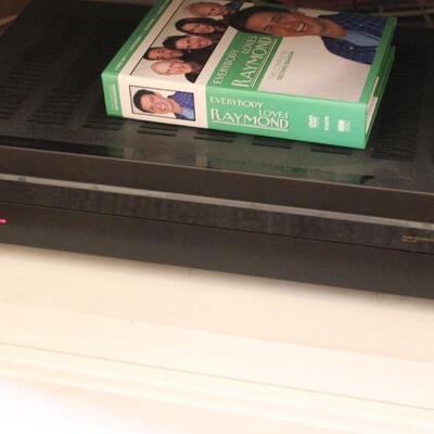 Lot 25 DVD, CD Changer & more Electronics