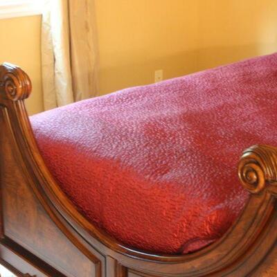 Lot 32 Ornate Queen Bed Frame & Beautyrest Mattress