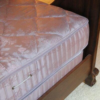 Lot 32 Ornate Queen Bed Frame & Beautyrest Mattress