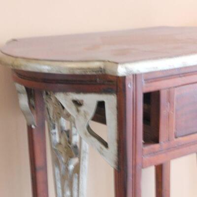 Lot 41 Side Table w/ Drawer