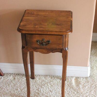 Lot 42 Vintage Side Table w/ Drawer