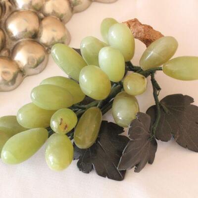 Lot 66 Grape Jade Décor & Metal Wall Art