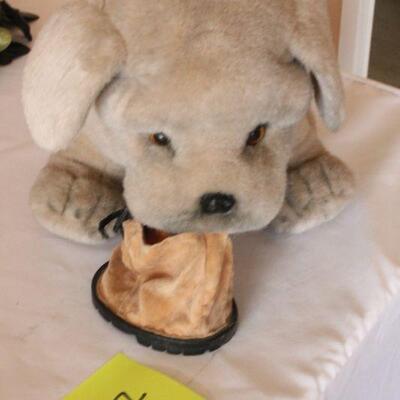 Lot 67 Vintage 1986 'Avanti Baby Animals' Bulldog