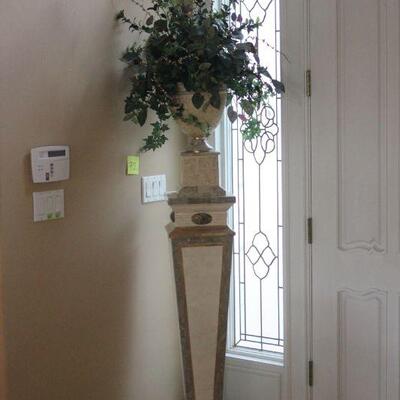 Lot 72 Ex. Lrg. Plant Stand w/ Urn (2pcs)