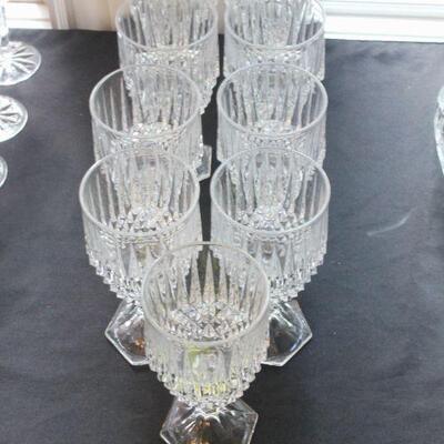 Lot 81 Set of 9 Wine Glasses