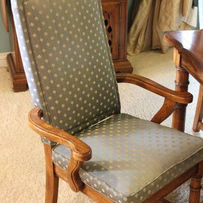 Lot 98 Stunning 8 Chair Dining Set w/ Leafs