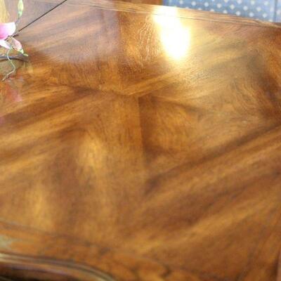 Lot 98 Stunning 8 Chair Dining Set w/ Leafs