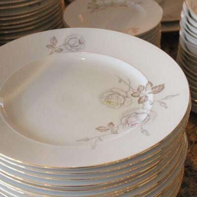 Lot 125 122pc Johann Haviland Bavaria Germany China Set