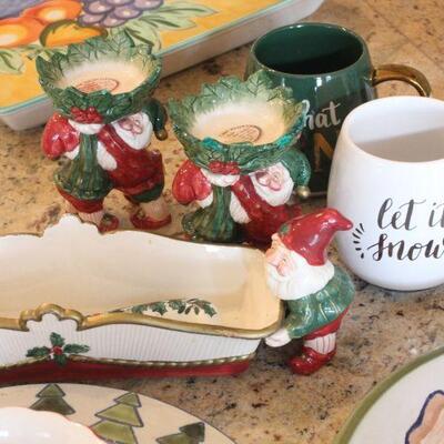 Lot 135 Christmas Serving Pieces