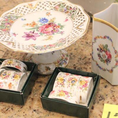 Lot 152 Collectible Floral England/Germany Pieces
